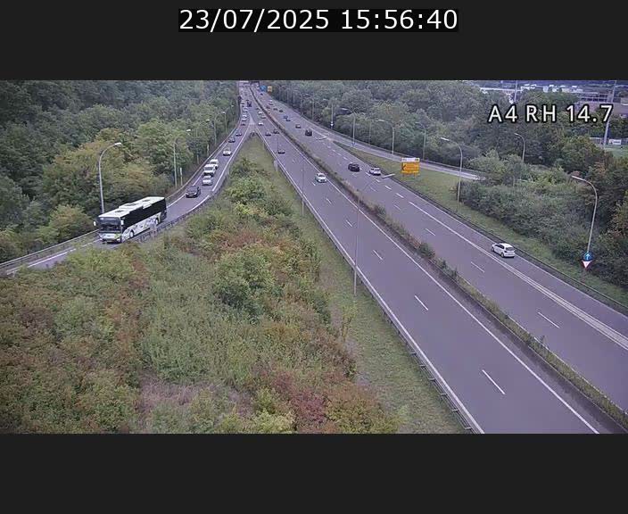 Traffic live webcam Luxembourg Jonction Lankelz - A4 - BK 14.7 - direction Luxembourg