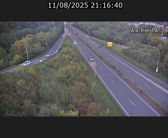 Traffic live webcam Luxembourg Jonction Lankelz - A4 - BK 14.7 - direction Luxembourg