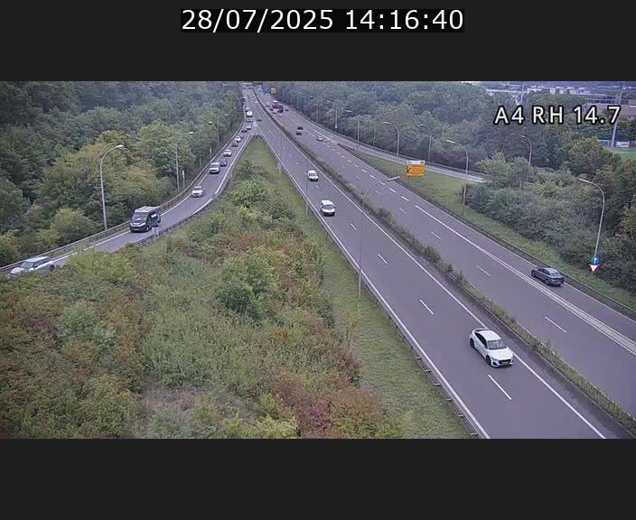 Traffic live webcam Luxembourg Jonction Lankelz - A4 - BK 14.7 - direction Luxembourg