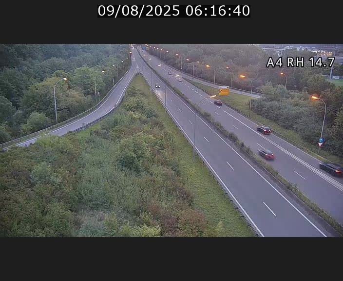 Traffic live webcam Luxembourg Jonction Lankelz - A4 - BK 14.7 - direction Luxembourg