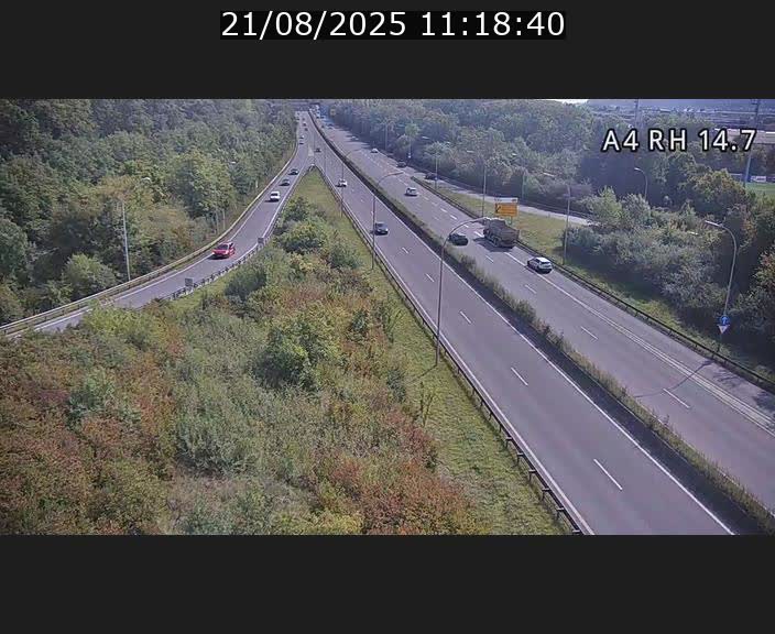 Traffic live webcam Luxembourg Jonction Lankelz - A4 - BK 14.7 - direction Luxembourg
