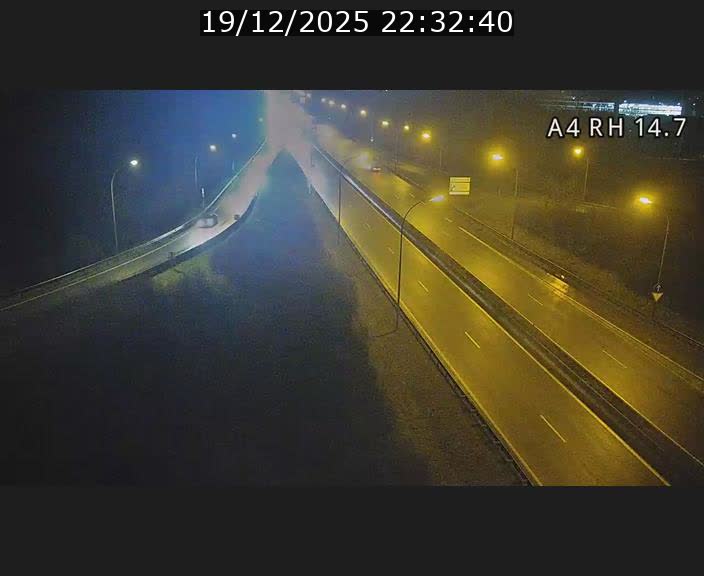 Traffic live webcam Luxembourg Jonction Lankelz - A4 - BK 14.7 - direction Luxembourg