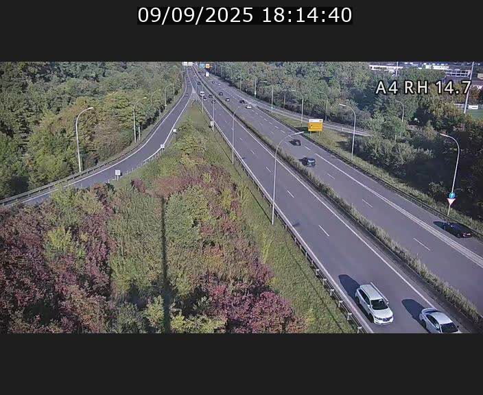 Traffic live webcam Luxembourg Jonction Lankelz - A4 - BK 14.7 - direction Luxembourg