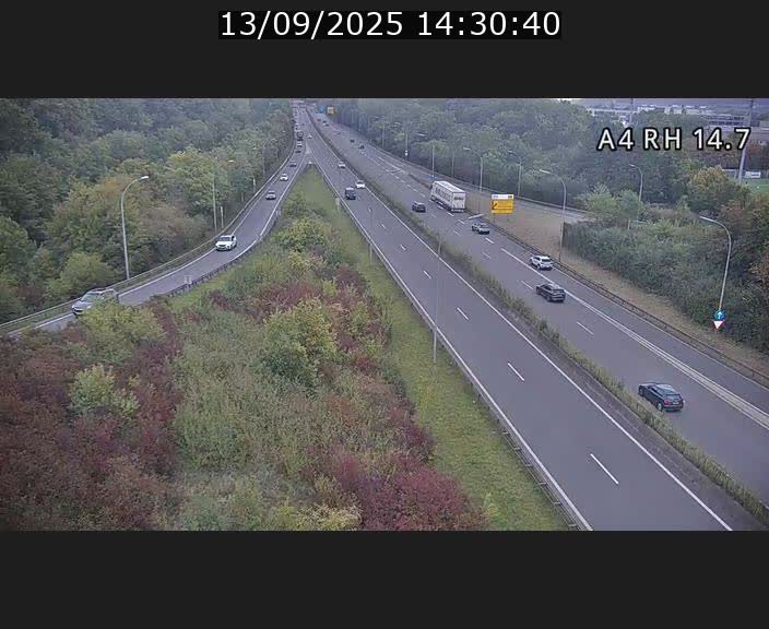 Traffic live webcam Luxembourg Jonction Lankelz - A4 - BK 14.7 - direction Luxembourg