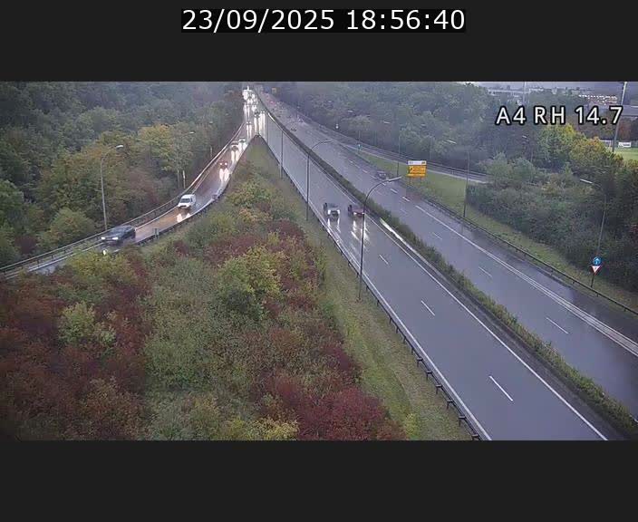Traffic live webcam Luxembourg Jonction Lankelz - A4 - BK 14.7 - direction Luxembourg