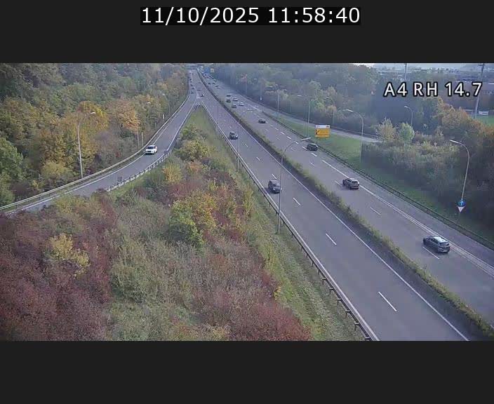 Traffic live webcam Luxembourg Jonction Lankelz - A4 - BK 14.7 - direction Luxembourg
