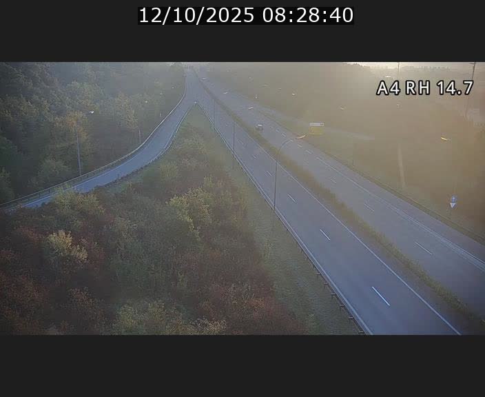 Traffic live webcam Luxembourg Jonction Lankelz - A4 - BK 14.7 - direction Luxembourg