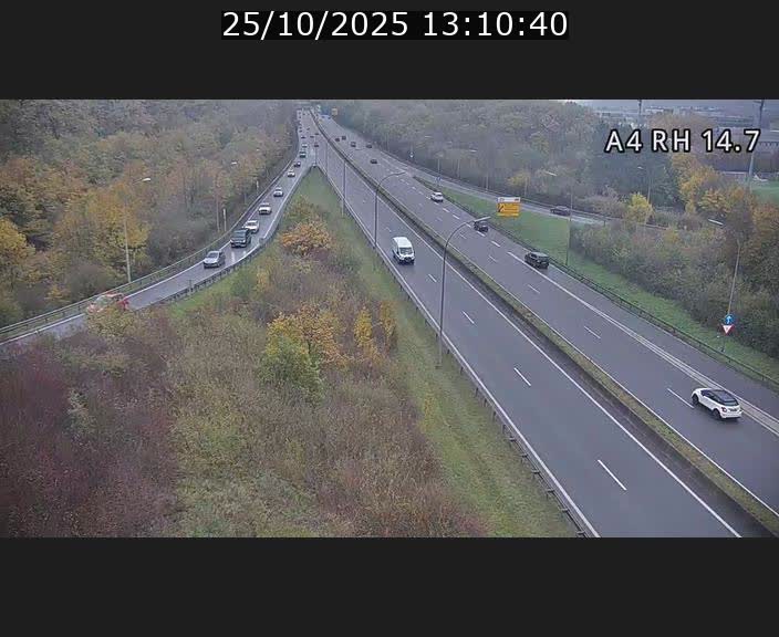 Traffic live webcam Luxembourg Jonction Lankelz - A4 - BK 14.7 - direction Luxembourg