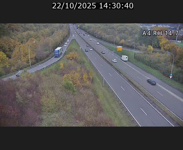 <h2>Traffic live webcam Luxembourg Jonction Lankelz - A4 - BK 14.7 - direction Luxembourg</h2>