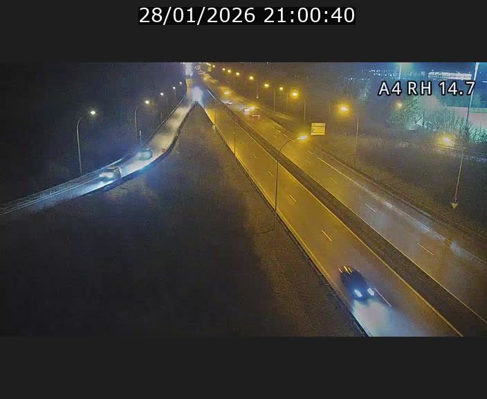<h2>Traffic live webcam Luxembourg Jonction Lankelz - A4 - BK 14.7 - direction Luxembourg</h2>