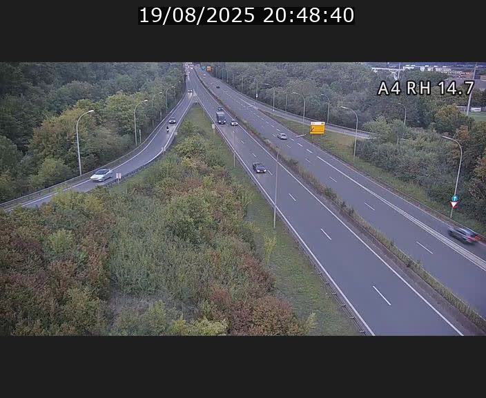 <h2>Traffic live webcam Luxembourg Jonction Lankelz - A4 - BK 14.7 - direction Luxembourg</h2>