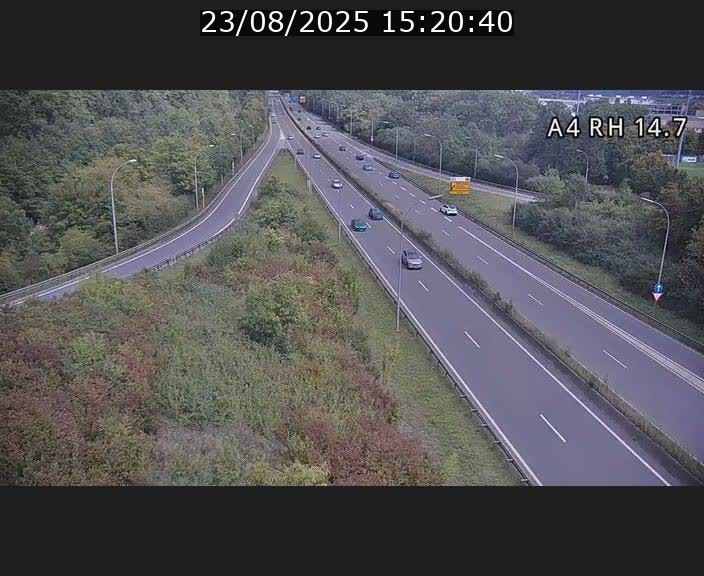 <h2>Traffic live webcam Luxembourg Jonction Lankelz - A4 - BK 14.7 - direction Luxembourg</h2>