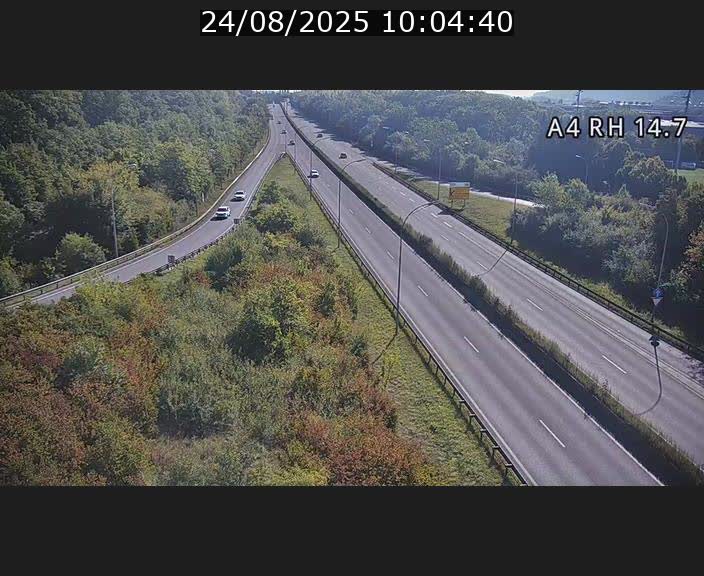 <h2>Traffic live webcam Luxembourg Jonction Lankelz - A4 - BK 14.7 - direction Luxembourg</h2>