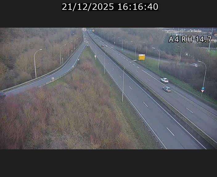 Traffic live webcam Luxembourg Jonction Lankelz - A4 - BK 14.7 - direction Luxembourg