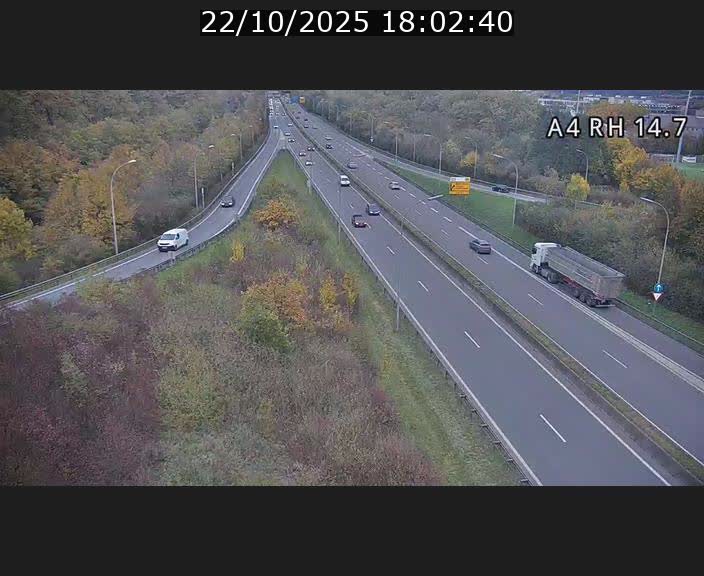 <h2>Traffic live webcam Luxembourg Jonction Lankelz - A4 - BK 14.7 - direction Luxembourg</h2>