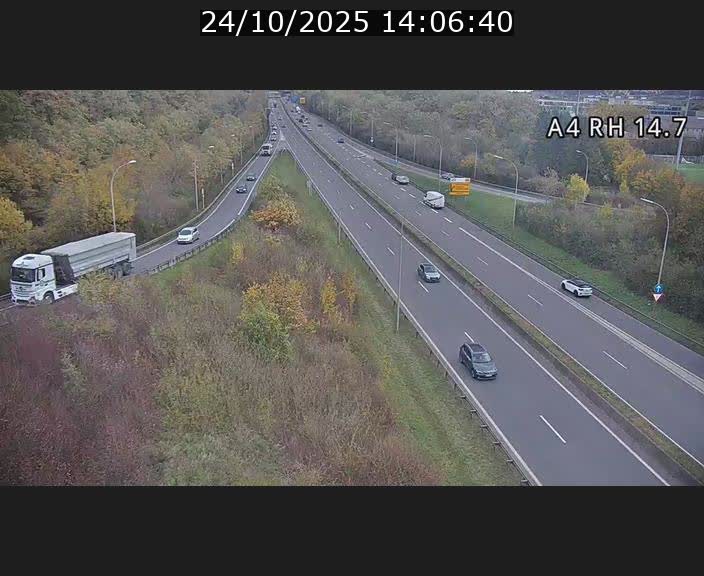 <h2>Traffic live webcam Luxembourg Jonction Lankelz - A4 - BK 14.7 - direction Luxembourg</h2>