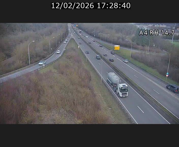<h2>Traffic live webcam Luxembourg Jonction Lankelz - A4 - BK 14.7 - direction Luxembourg</h2>