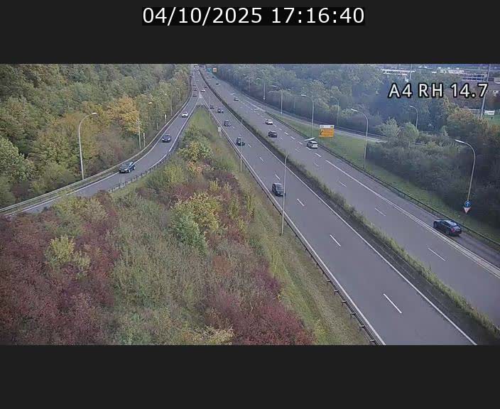 <h2>Traffic live webcam Luxembourg Jonction Lankelz - A4 - BK 14.7 - direction Luxembourg</h2>