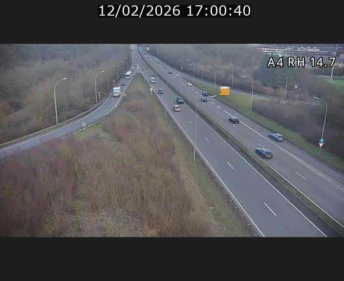 <h2>Traffic live webcam Luxembourg Jonction Lankelz - A4 - BK 14.7 - direction Luxembourg</h2>