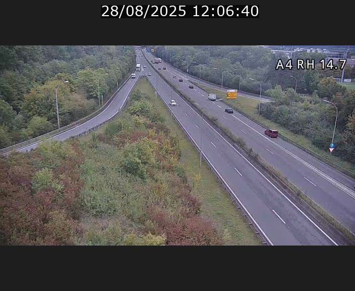 <h2>Traffic live webcam Luxembourg Jonction Lankelz - A4 - BK 14.7 - direction Luxembourg</h2>