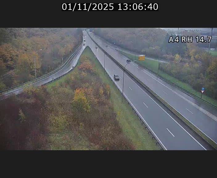 <h2>Traffic live webcam Luxembourg Jonction Lankelz - A4 - BK 14.7 - direction Luxembourg</h2>