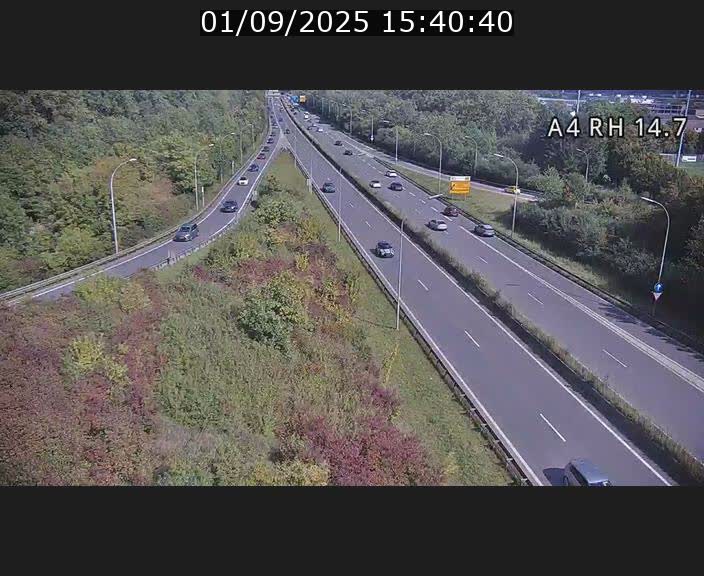<h2>Traffic live webcam Luxembourg Jonction Lankelz - A4 - BK 14.7 - direction Luxembourg</h2>