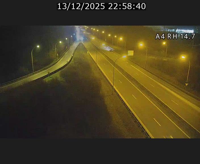 <h2>Traffic live webcam Luxembourg Jonction Lankelz - A4 - BK 14.7 - direction Luxembourg</h2>