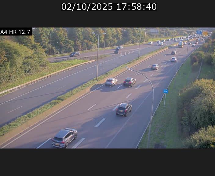 <h2>Traffic live webcam Luxembourg Esch sur Alzette - A4 - BK 12.7 - direction Esch-Belval</h2>