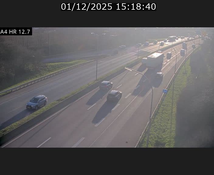 <h2>Traffic live webcam Luxembourg Esch sur Alzette - A4 - BK 12.7 - direction Esch-Belval</h2>