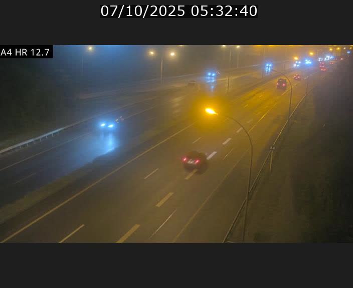 Traffic live webcam Luxembourg Esch sur Alzette - A4 - BK 12.7 - direction Esch-Belval