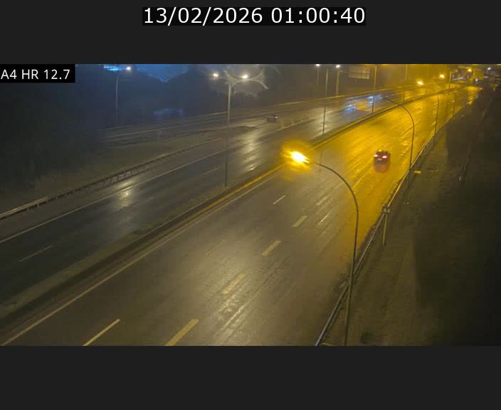 <h2>Traffic live webcam Luxembourg Esch sur Alzette - A4 - BK 12.7 - direction Esch-Belval</h2>