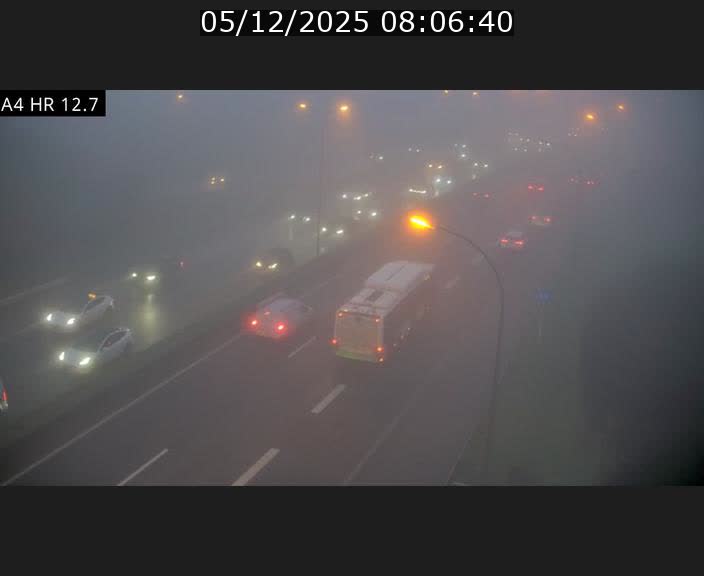 <h2>Traffic live webcam Luxembourg Esch sur Alzette - A4 - BK 12.7 - direction Esch-Belval</h2>