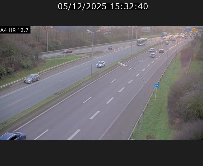 <h2>Traffic live webcam Luxembourg Esch sur Alzette - A4 - BK 12.7 - direction Esch-Belval</h2>