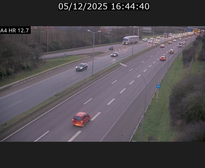 <h2>Traffic live webcam Luxembourg Esch sur Alzette - A4 - BK 12.7 - direction Esch-Belval</h2>