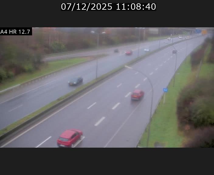 <h2>Traffic live webcam Luxembourg Esch sur Alzette - A4 - BK 12.7 - direction Esch-Belval</h2>