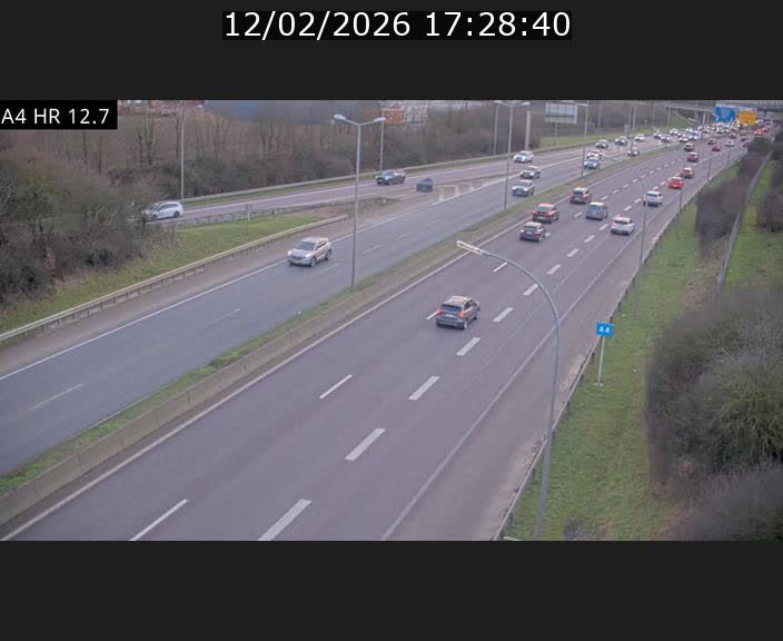 <h2>Traffic live webcam Luxembourg Esch sur Alzette - A4 - BK 12.7 - direction Esch-Belval</h2>