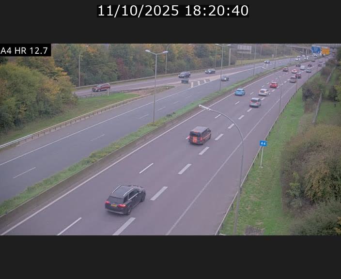<h2>Traffic live webcam Luxembourg Esch sur Alzette - A4 - BK 12.7 - direction Esch-Belval</h2>