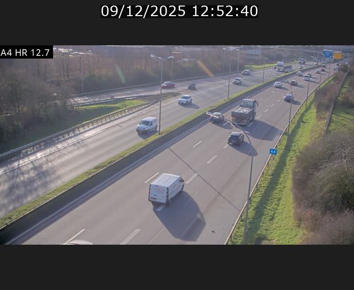 Traffic live webcam Luxembourg Esch sur Alzette - A4 - BK 12.7 - direction Esch-Belval