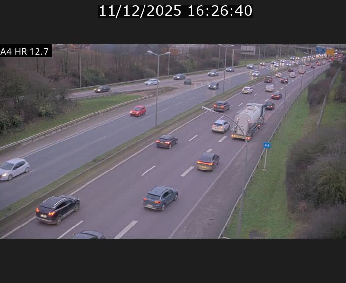 <h2>Traffic live webcam Luxembourg Esch sur Alzette - A4 - BK 12.7 - direction Esch-Belval</h2>