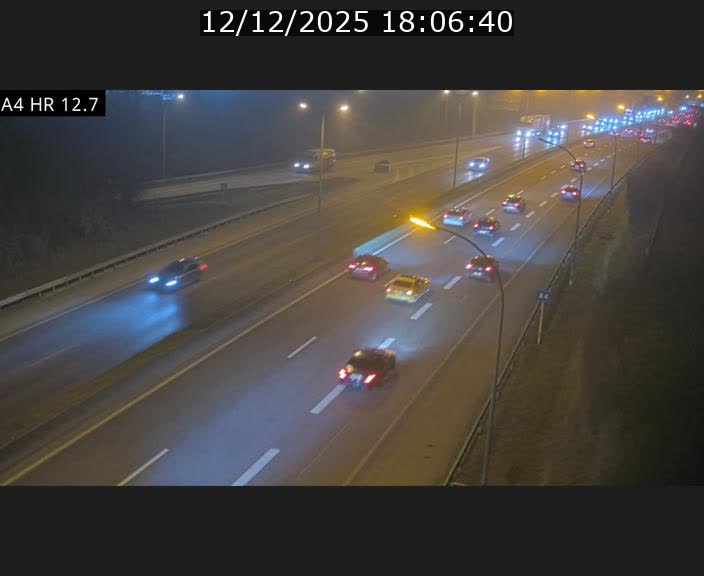 <h2>Traffic live webcam Luxembourg Esch sur Alzette - A4 - BK 12.7 - direction Esch-Belval</h2>