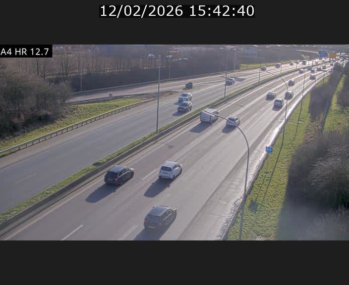 <h2>Traffic live webcam Luxembourg Esch sur Alzette - A4 - BK 12.7 - direction Esch-Belval</h2>