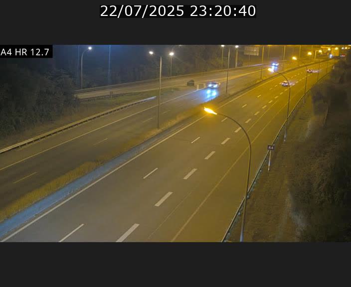 Traffic live webcam Luxembourg Esch sur Alzette - A4 - BK 12.7 - direction Esch-Belval