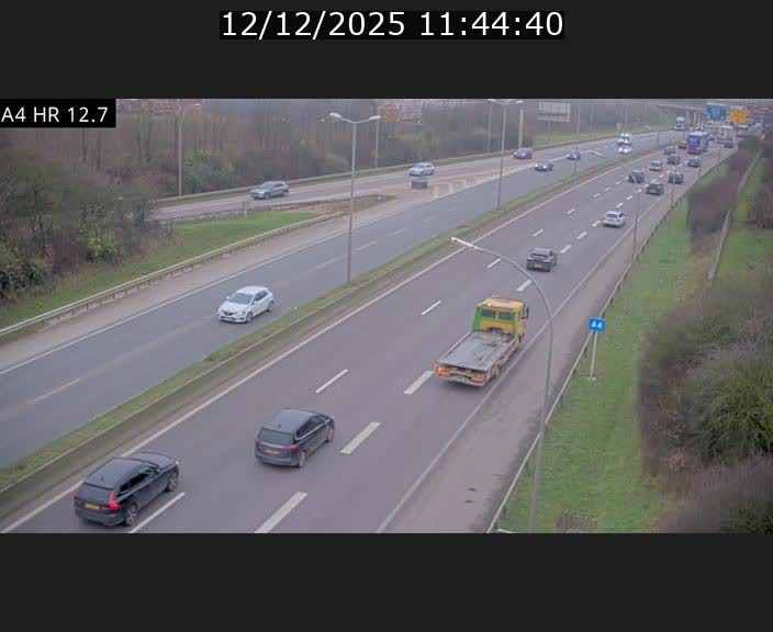 <h2>Traffic live webcam Luxembourg Esch sur Alzette - A4 - BK 12.7 - direction Esch-Belval</h2>