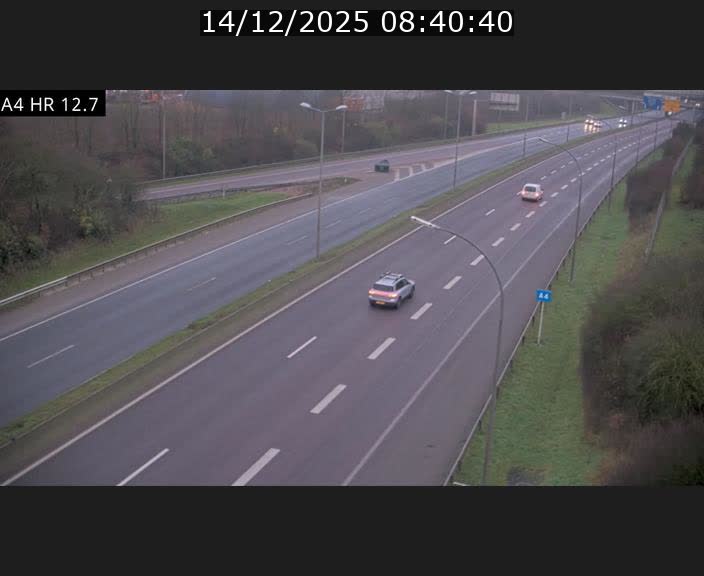 <h2>Traffic live webcam Luxembourg Esch sur Alzette - A4 - BK 12.7 - direction Esch-Belval</h2>