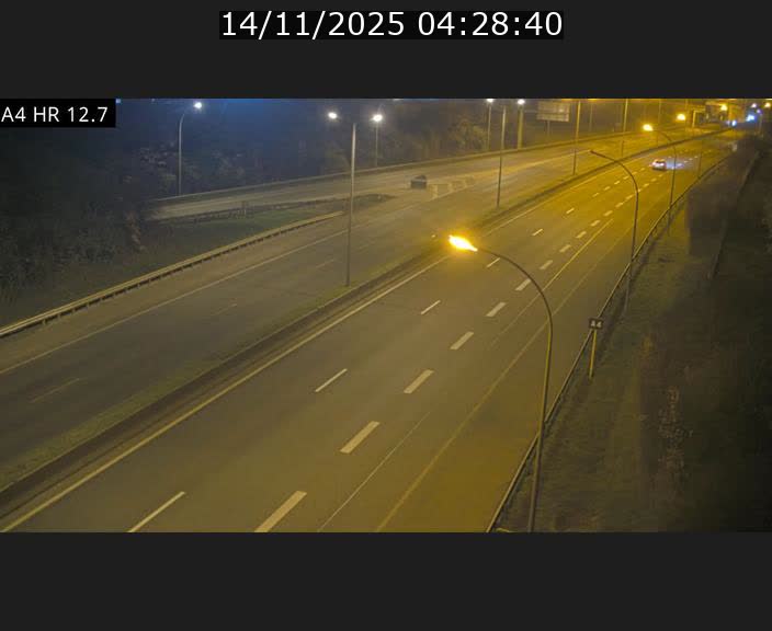 Traffic live webcam Luxembourg Esch sur Alzette - A4 - BK 12.7 - direction Esch-Belval