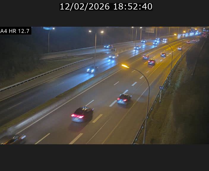 Traffic live webcam Luxembourg Esch sur Alzette - A4 - BK 12.7 - direction Esch-Belval