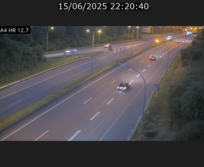 Traffic live webcam Luxembourg Esch sur Alzette - A4 - BK 12.7 - direction Esch-Belval