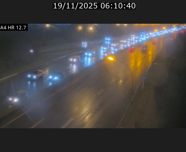Traffic live webcam Luxembourg Esch sur Alzette - A4 - BK 12.7 - direction Esch-Belval