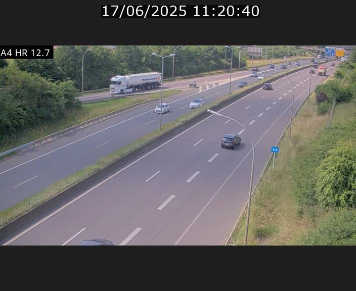 Traffic live webcam Luxembourg Esch sur Alzette - A4 - BK 12.7 - direction Esch-Belval