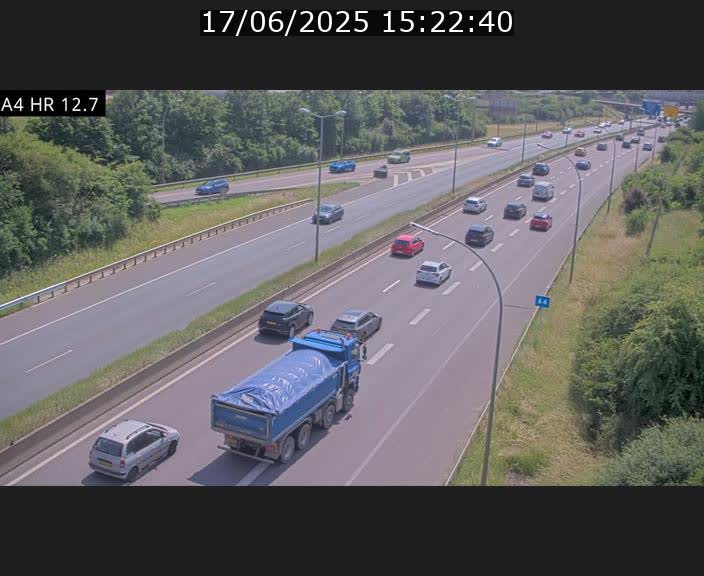 Traffic live webcam Luxembourg Esch sur Alzette - A4 - BK 12.7 - direction Esch-Belval